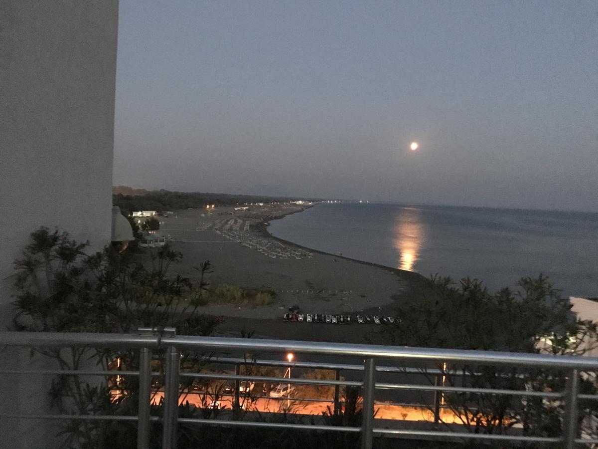 Hotel La Rosa Negra Ulcinj Exteriér fotografie